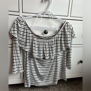 American Eagle Black and White Off the shoulder 3/4 sleeve top, size M